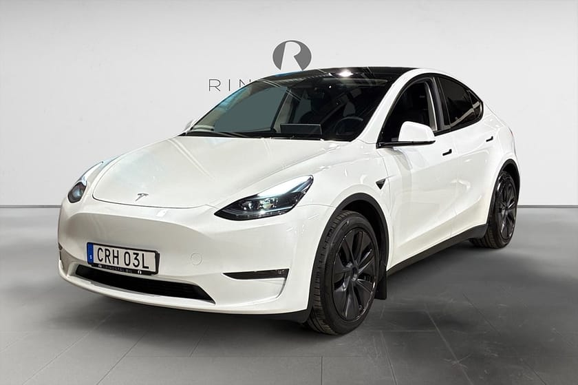 Bild 1 av Tesla Model Y Long Range AWD 514 HK DRAG 7-SITS EN ÄGARE MOMS 7100MIL