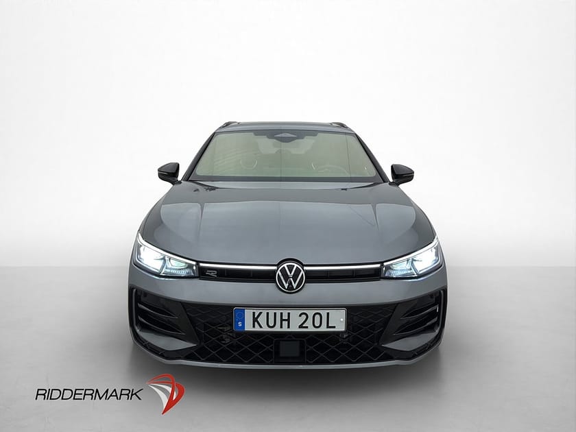 Bild 2 av Volkswagen Passat Sportscombi 2.0 TDI 193hk R-Line H/K PANO 360 Drag