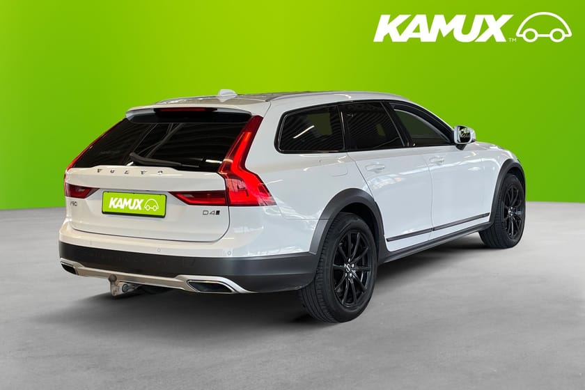 Bild 4 av Volvo V90 Cross Country Pro D4 AWD Manual 190 hk Drag D-värm