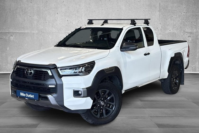 Bilde 1 av Toyota Hilux Extra Cab 2.8D 204HK X-Cab 4WD SR+ Invincible Hengerfeste