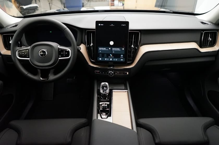 Bild 5 av Volvo XC60 T6 Plus Dark Nordic Edition