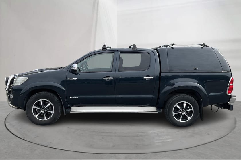 Bild 2 av Toyota Hilux Dubbelhytt 3.0 D-4D 4WD 171hk Invincible Läder GPS Drag