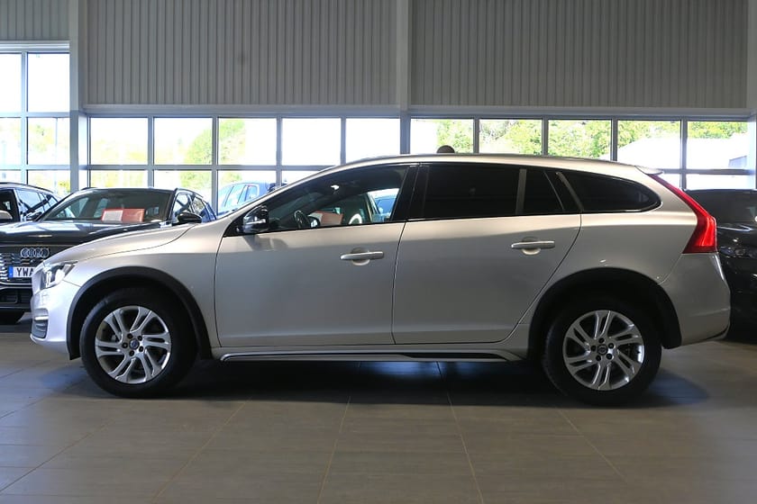 Bild 2 av Volvo V60 Cross Country D3 Aut 150hk Business Advanced