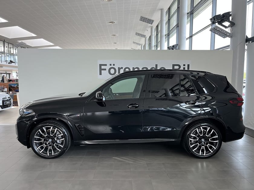 Bild 3 av BMW X5 xDrive50e 3,95 ränta M Sport H/K Panorama ComfortAccess