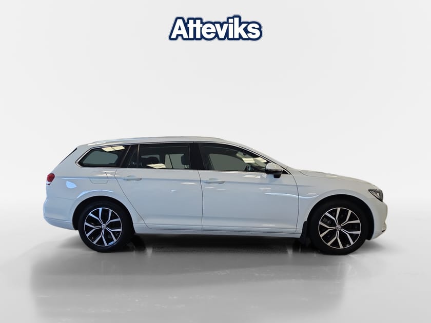 Bild 2 av Volkswagen Passat Sportscombi 2.0 TDI 150hk *Business paket/Drag/Kamera**