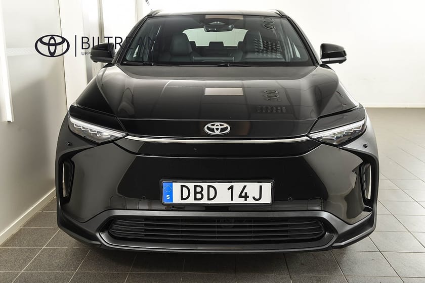 Bild 5 av Toyota bZ4X 71.4 kWh Style Edition MOMS Carplay 360-kamera