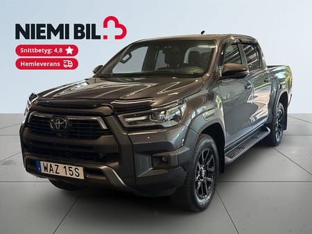 Toyota Hilux Dubbelhytt 2.8 4WD Invincible MOMS/JBL/360/Skinn/MoK
