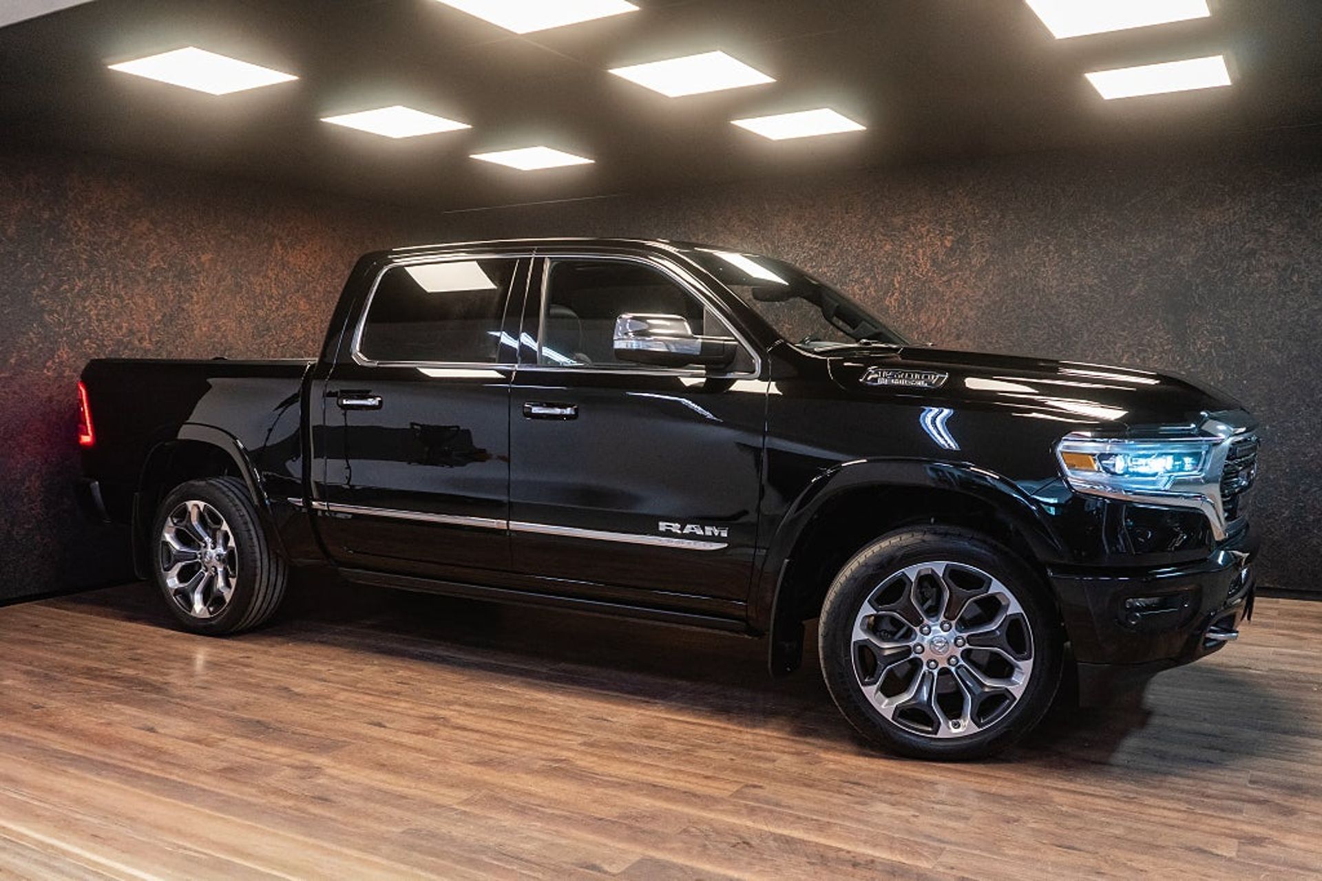 RAM 1500 5.7 V8 4x4 Limited 2019, bild 2/10