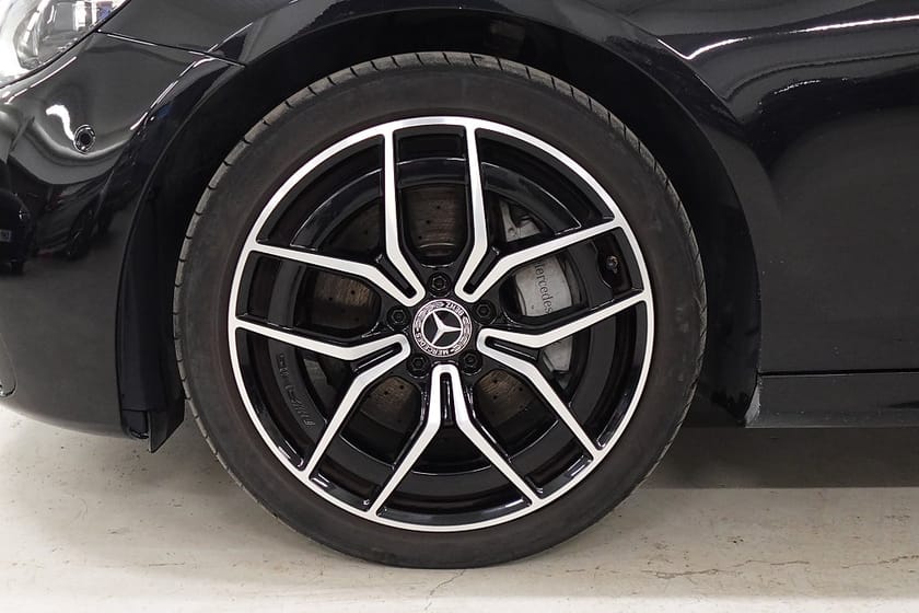 Bild 5 av Mercedes-Benz E 220 d 4MATIC 4M 9G 360 AMG Premium Plus Pano Burmester Värmare
