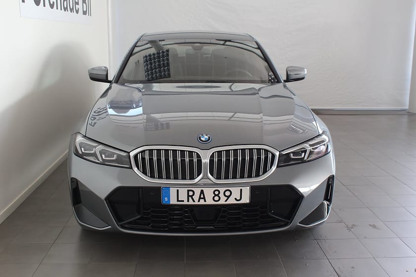 Bild 2 av BMW 330e xDrive Sedan