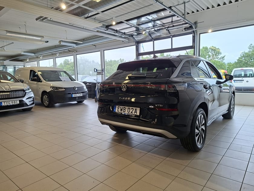 Bild 4 av Volkswagen T-Roc LIFE 1.5 ETSI 110 KW / (150 HK) 7
