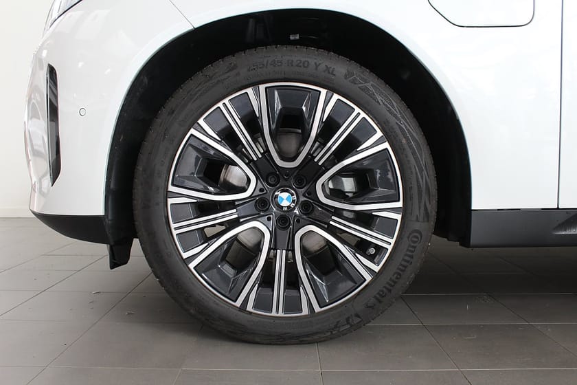 Bild 4 av BMW X3 30e xDrive Innovation Drag 20" AdptFarth ComfortAccess