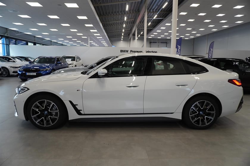 Bild 4 av BMW i4 eDrive40 Gran Coupé M-Sport Navi Drag 360 Kamera Rattvärme Leasebar