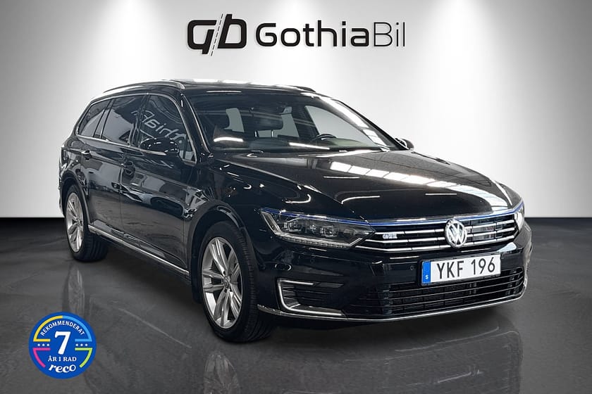 Bild 3 av Volkswagen Passat Variant GTE 1.4 TSI ACT Drag Pano Navi Backkamera DYN