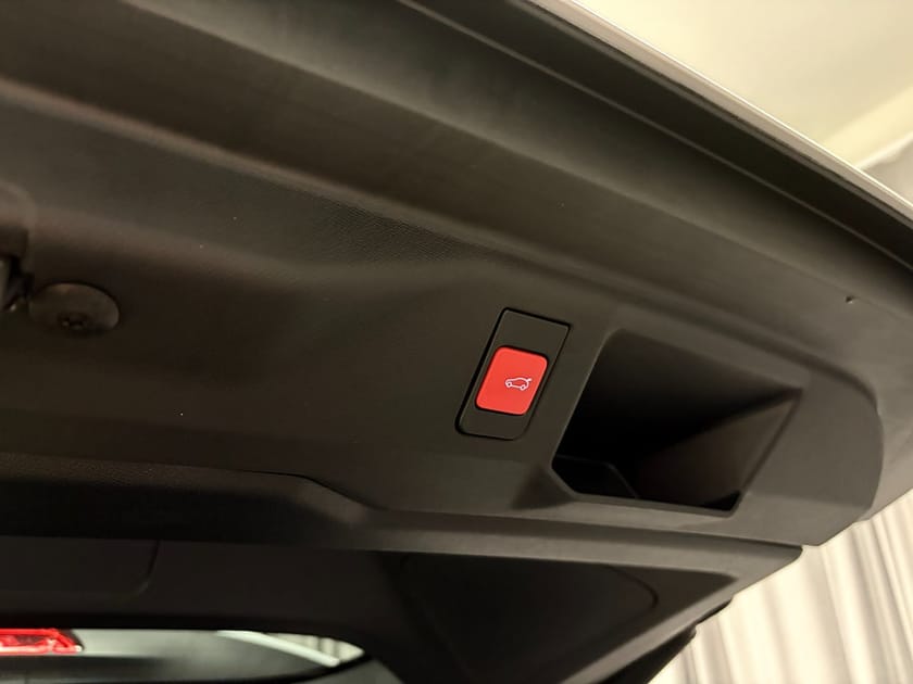 Bild 5 av Peugeot 5008 Hybrid 145