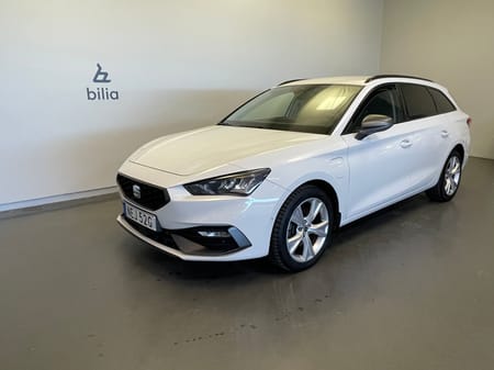 SEAT León Sportstourer e-Hybrid – FR/ Bakkamera/ Navigation/ Dragkrok/