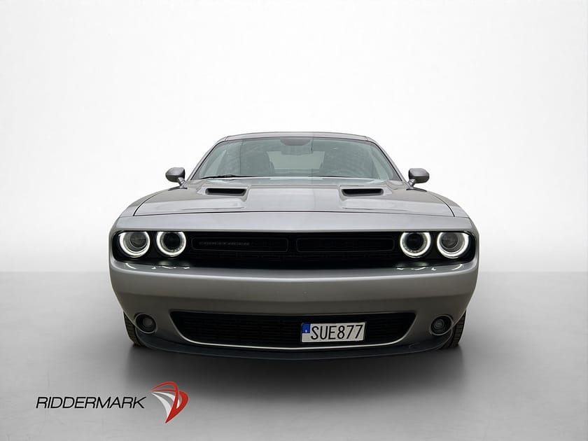 Bild 2 av Dodge Challenger 3.6 V6 309hk Kamera Alpine CarPlay Rattvärm