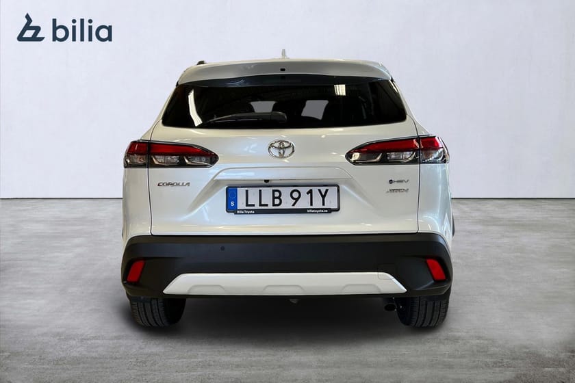 Bild 4 av Toyota Corolla Cross Hybrid AWD-i 2,0 EXECUTIVE SKINNKLÄDSEL JBL