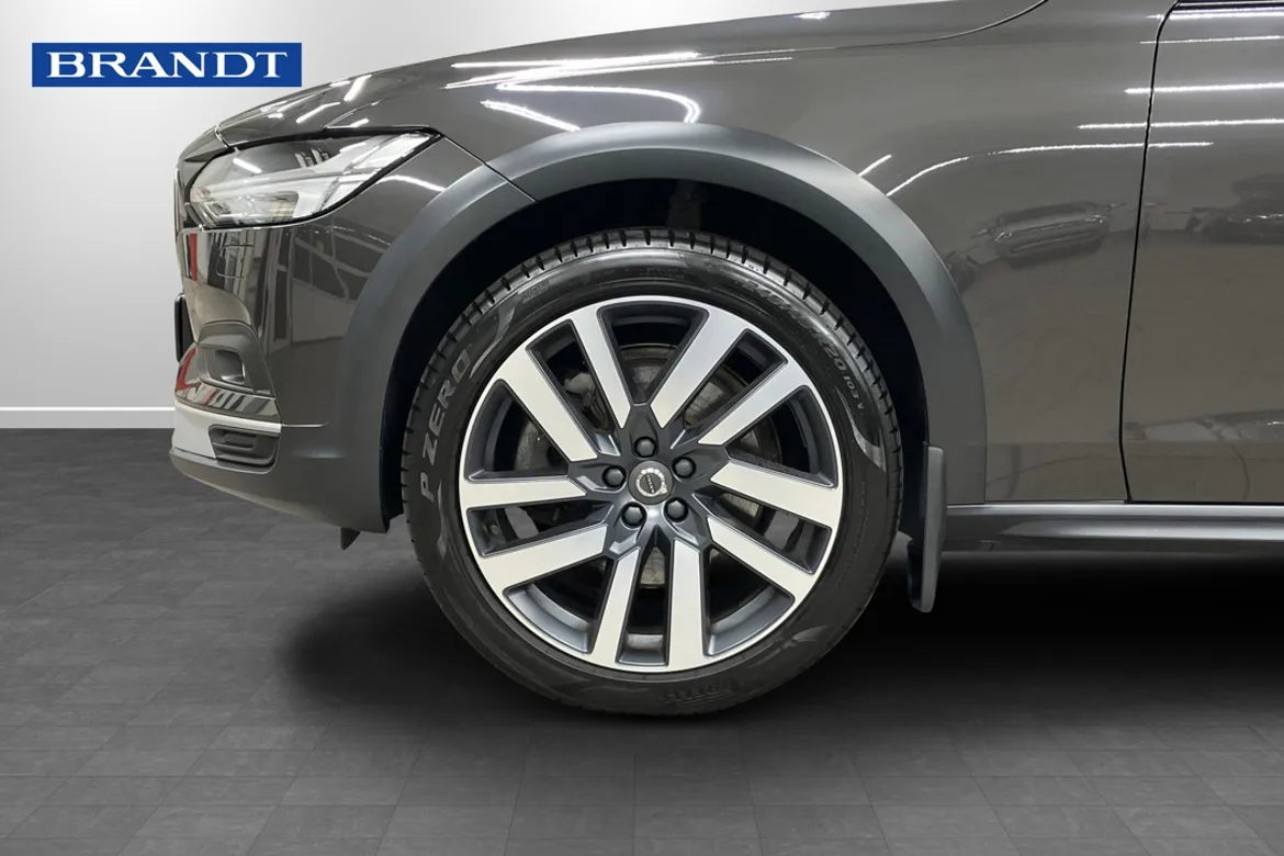 Volvo V90 Cross Country
