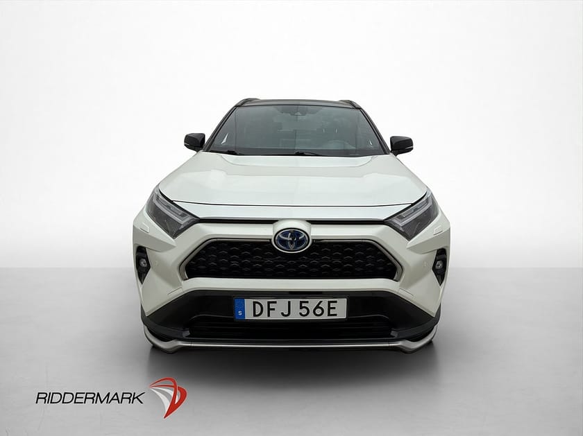Bild 2 av Toyota RAV4 Plug-in Hybrid 306hk Style Pano Kamera Drag