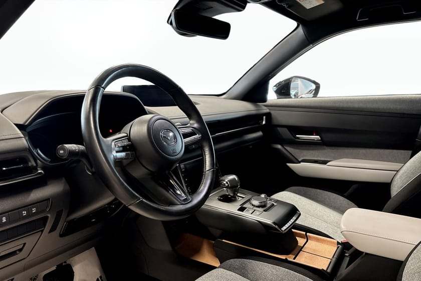 Bild 5 av Mazda MX-30 e-Skyactiv EV Skyactive 143hk Grå/svart textilklädsel