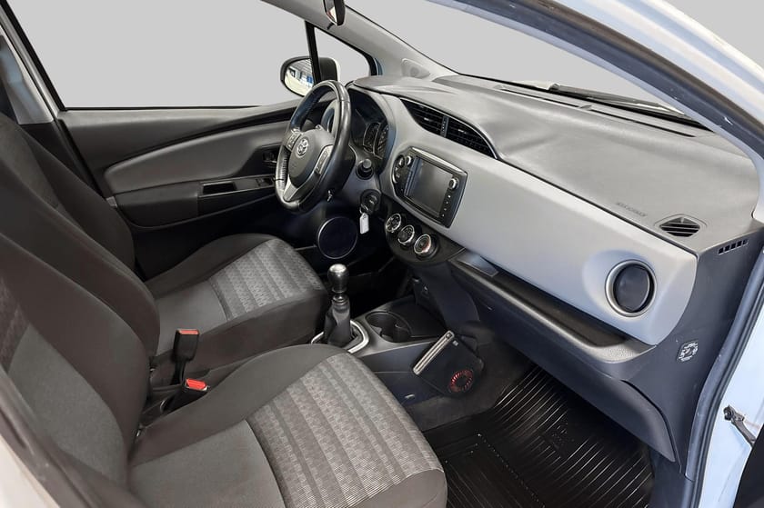Bild 4 av Toyota Yaris Yaris1.33 99hk Dual VVT-i 5d