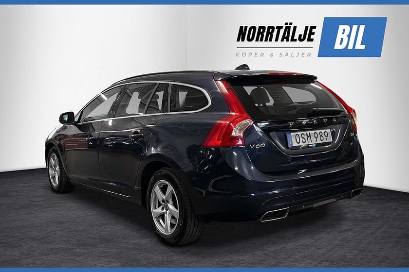 Bild 4 av Volvo V60 D4 181 HK AUT MOMENTUM NYSERV K-REM BYTT DRAG  VÄRMARE