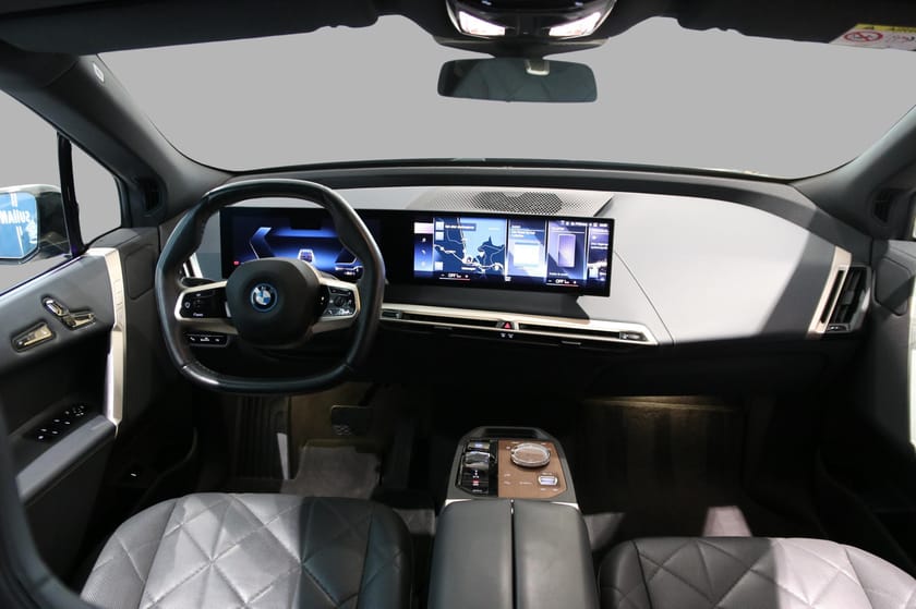 Bilde 5 av BMW iX xDrive50 | LASER | KROK | SPORTSPAKKE | MATCHUP STEREO | BSI |