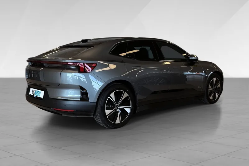 Polestar 4 Long Range Dual motor bilde 6