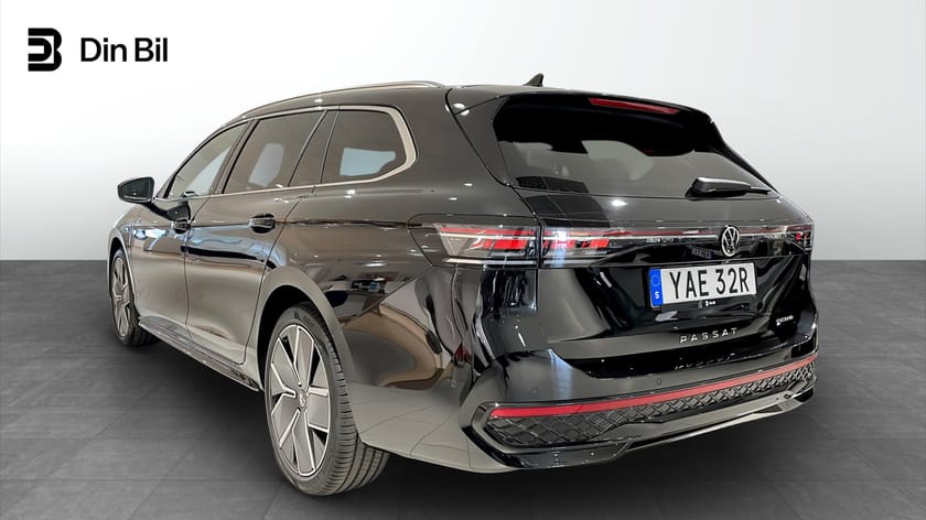 Bild 3 av Volkswagen Passat Variant eHybrid 272 DSG6 R-LINE