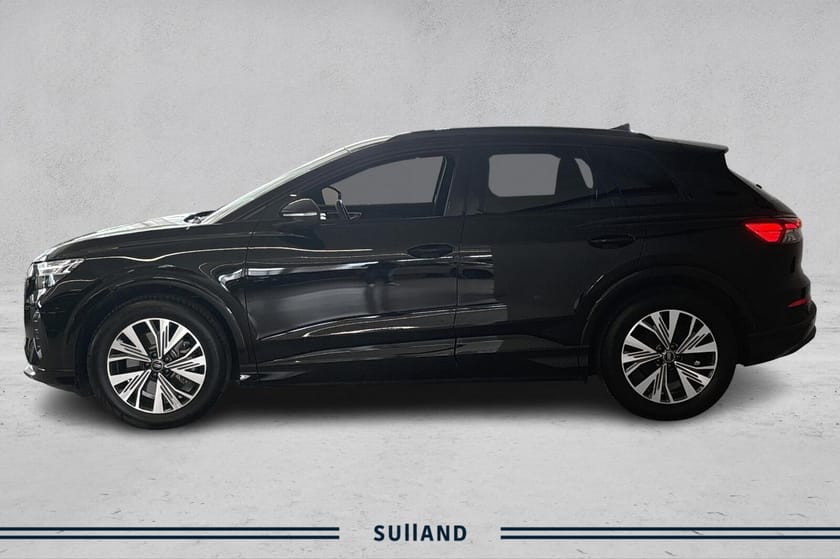 Bilde 2 av Audi Q4 55 e-tron quattro quattr s line pro