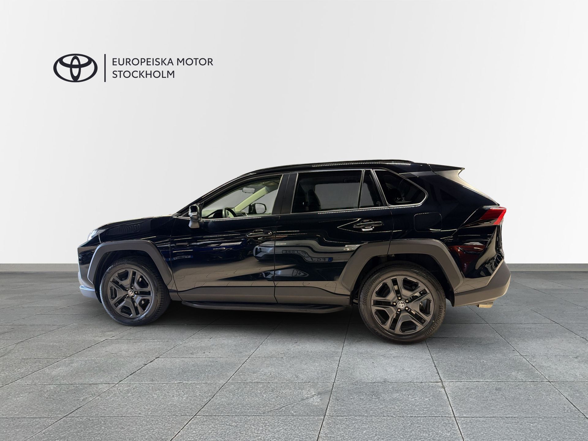 Toyota RAV4 Hybrid AWD-i 2022, photo 3/10