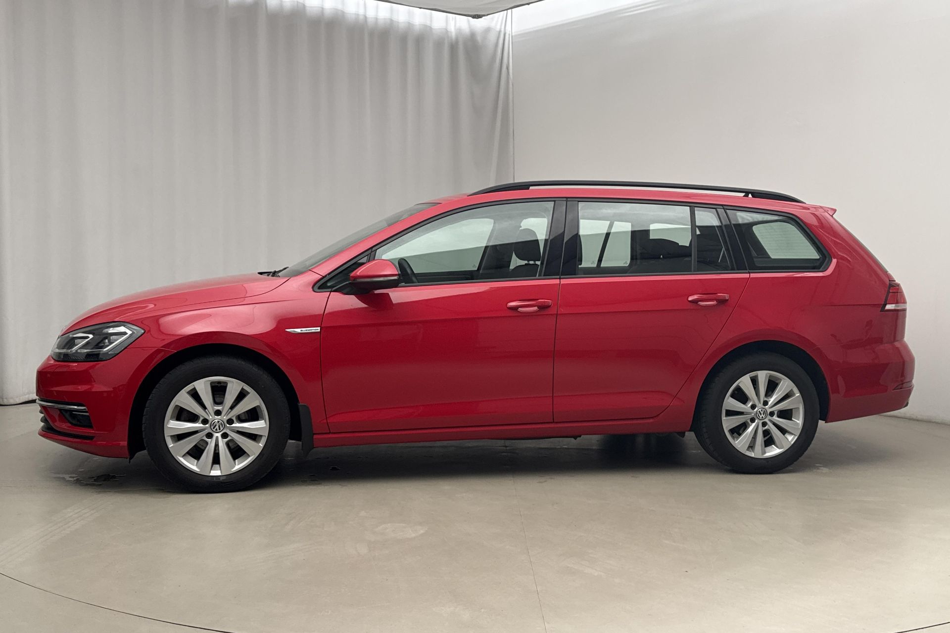 Volkswagen Golf 2020, photo 2/10
