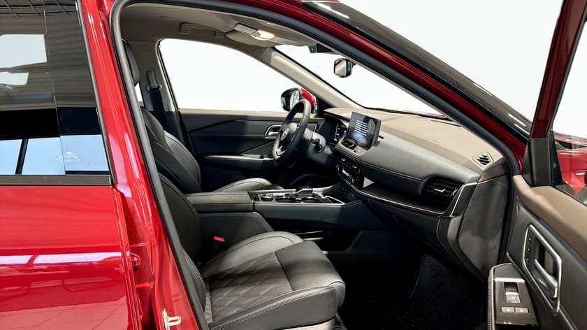 Bild 3 av Nissan X-Trail e-4ORCE TEKNA
