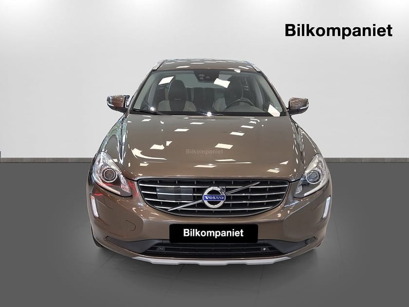 Bild 2 av Volvo XC60 D4 AWD Geartronic Classic Summum (Vinterhjul, Dragkrok)