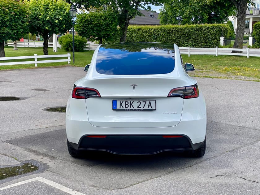 Bild 4 av Tesla Model Y Long Range AWD - Drag, Panorama, Vhjul