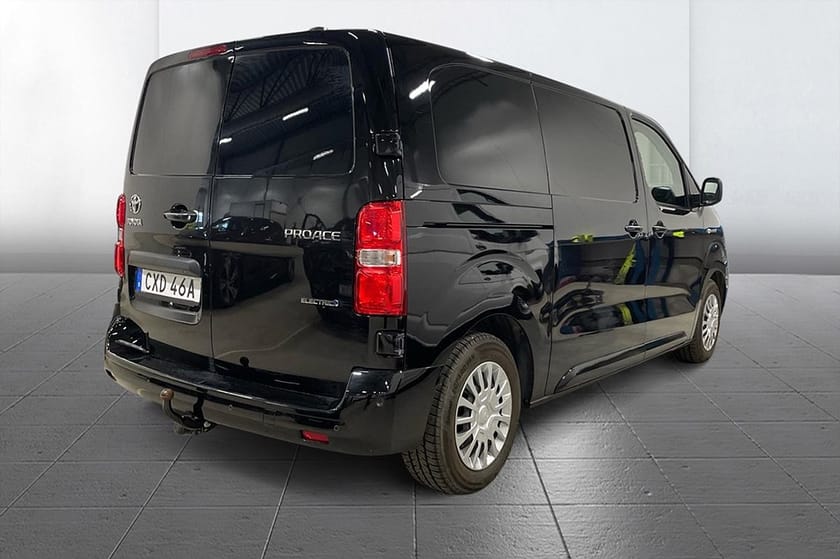 Bild 4 av Toyota Proace Electric 75 kWh L2 Komfort+ Drag 2xSidodörr Navi Kamera 3-sits 136hk