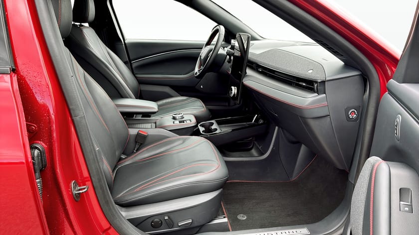 Bild 3 av Ford Mustang Mach-E Long Range AWD | 351hk