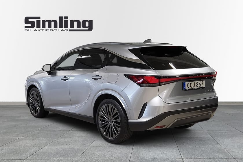 Bild 2 av Lexus RX 450h+ AWD Luxury Line / Panorama / Vinterhjul