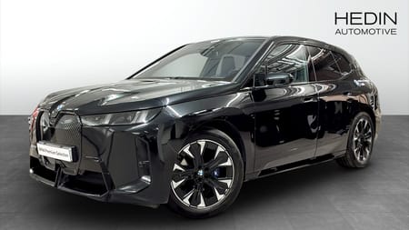 BMW iX xDrive60 M Sport Fully Charged