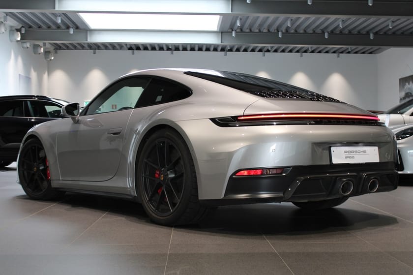 Bild 2 av Porsche 911 Carrera 4 GTS 992.2 Moms