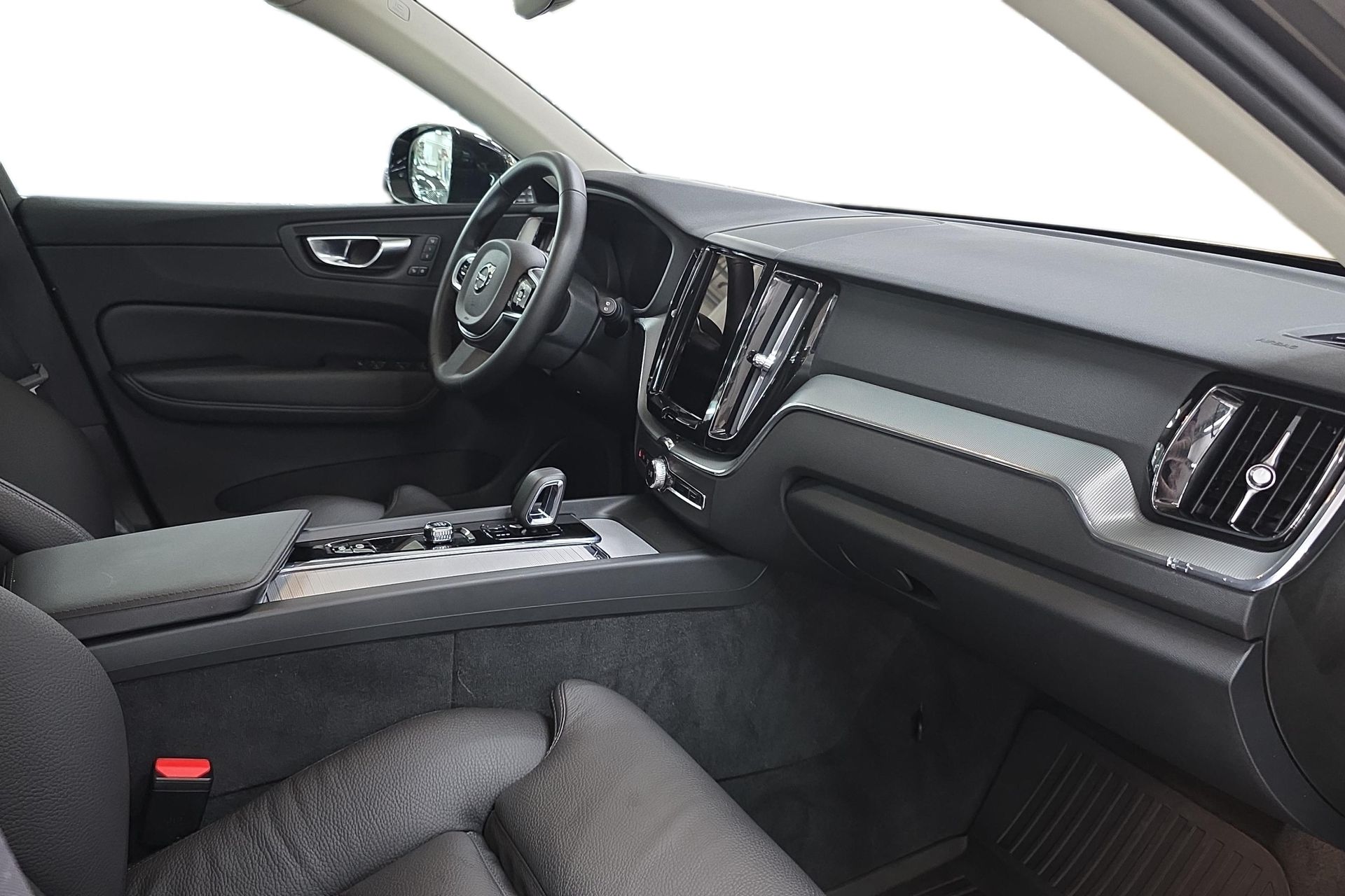 Volvo XC60 T6 Plus Dark Edition 2025, bild 7/10