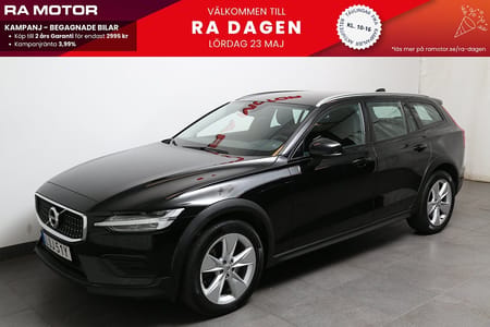 Volvo V60 Cross Country B4 Diesel 197hk Momentum AWD Aut Kamera VOC