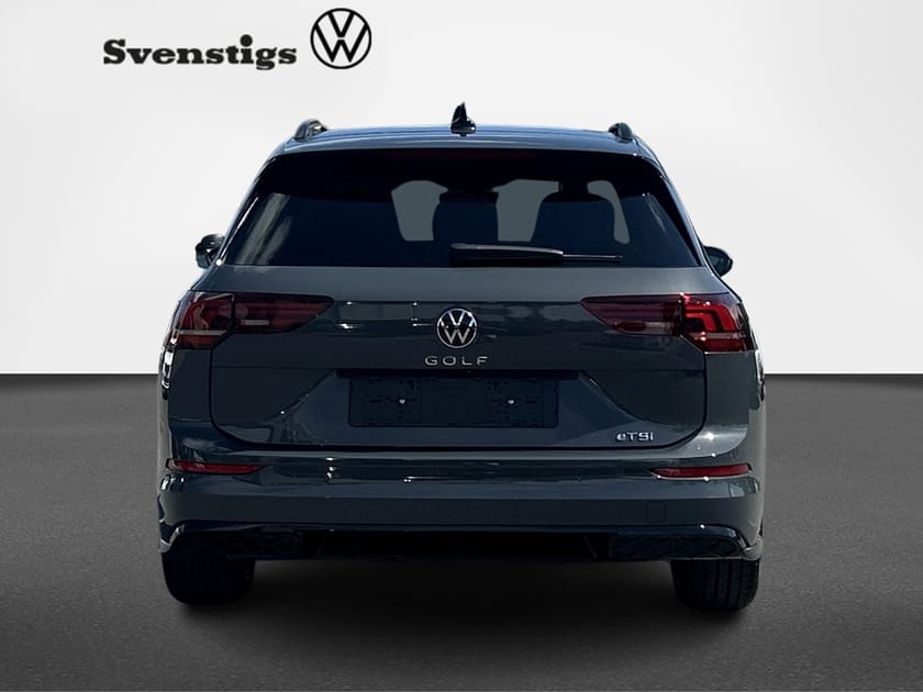 Bild 4 av Volkswagen Golf Sportscombi R-Line 1,5 eTSI 150hk DSG7 R-line Drag Värmare