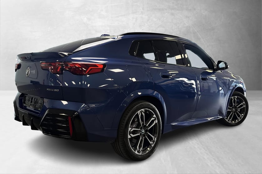 Bilde 3 av BMW iX2 xDrive30 30e xDrive Fully Charged Msport, Harman, ACC, 360Kam++
