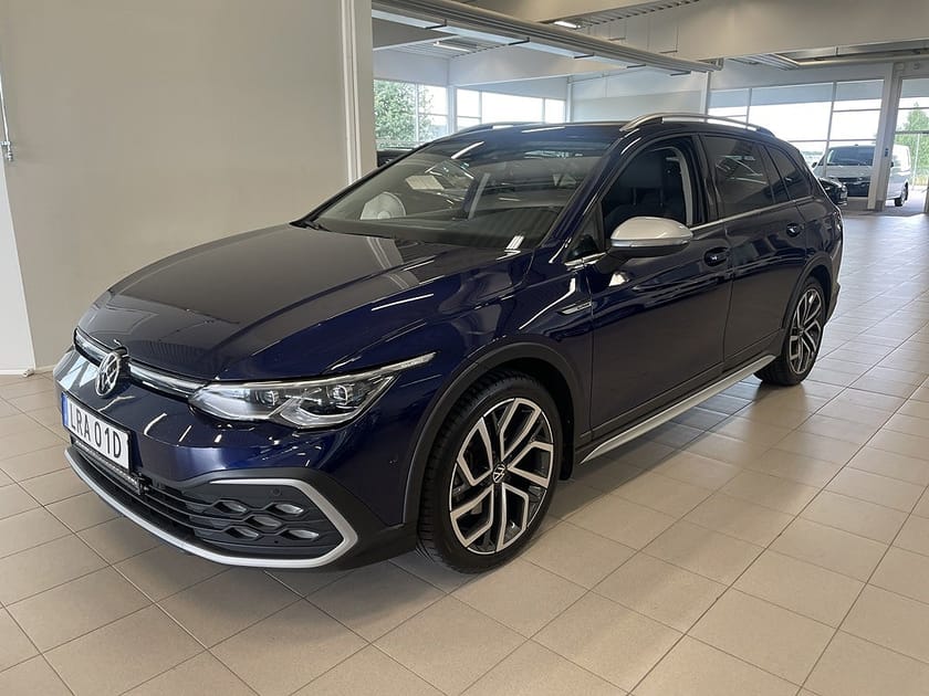 Bild 3 av Volkswagen Golf Alltrack 2,0TDI 200HK Pano / Drag / Värmare
