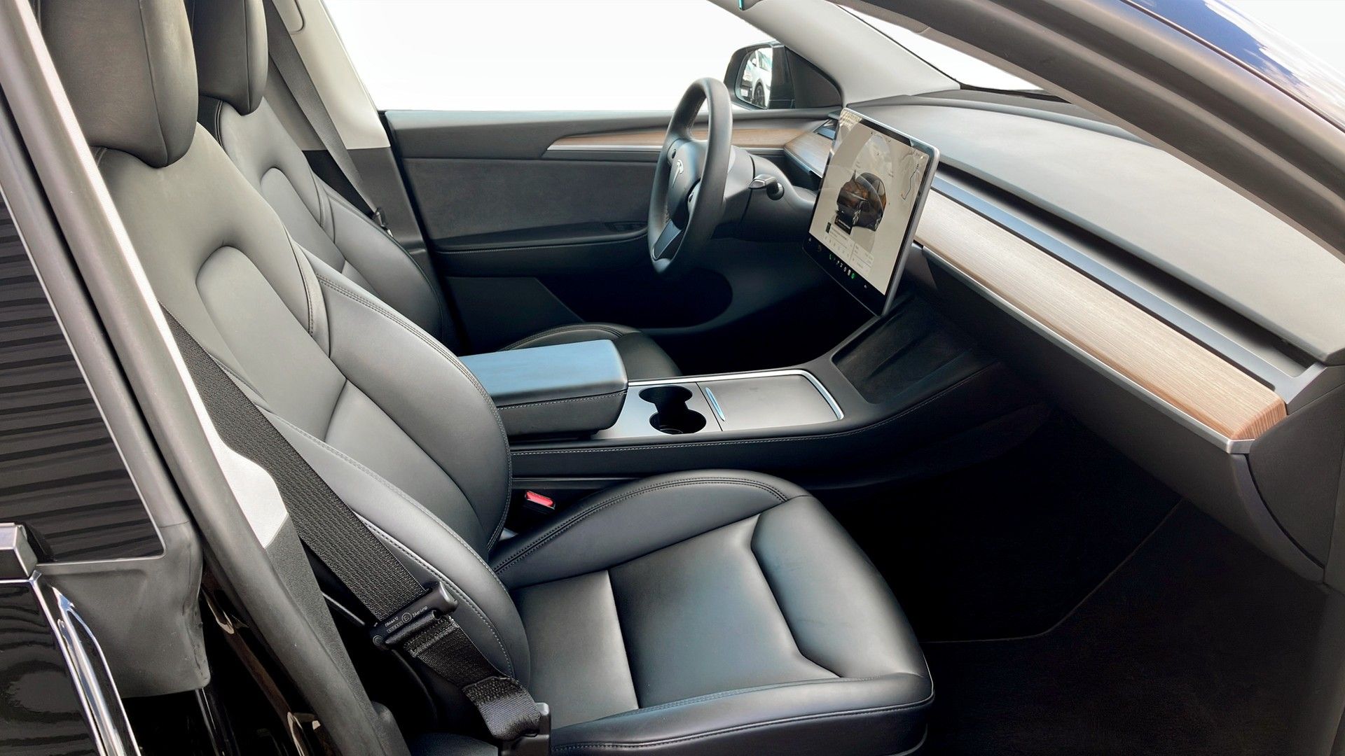 Tesla Model Y Long Range AWD 2023, bild 3/10