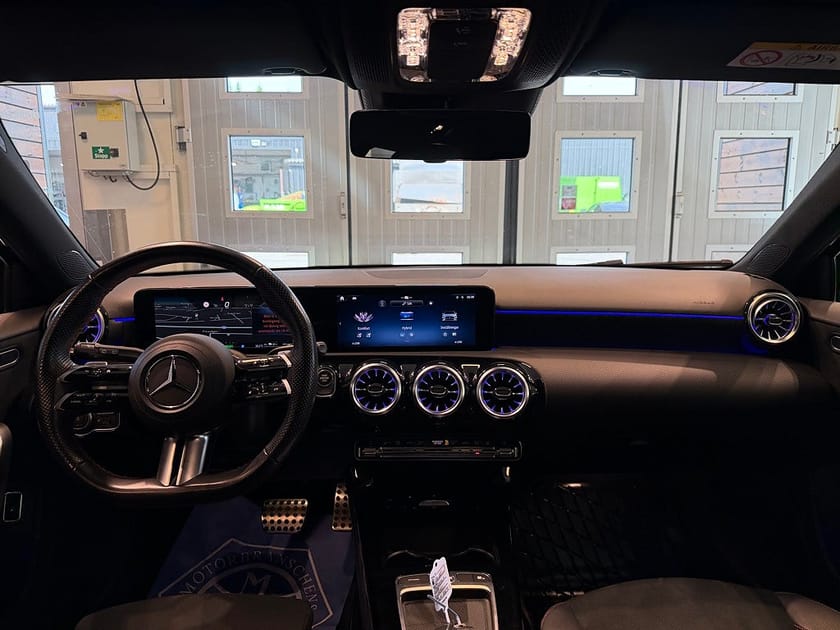 Bild 5 av Mercedes-Benz A 250 e AMG Advanced Plus Ambient Gps Värmare Facelift