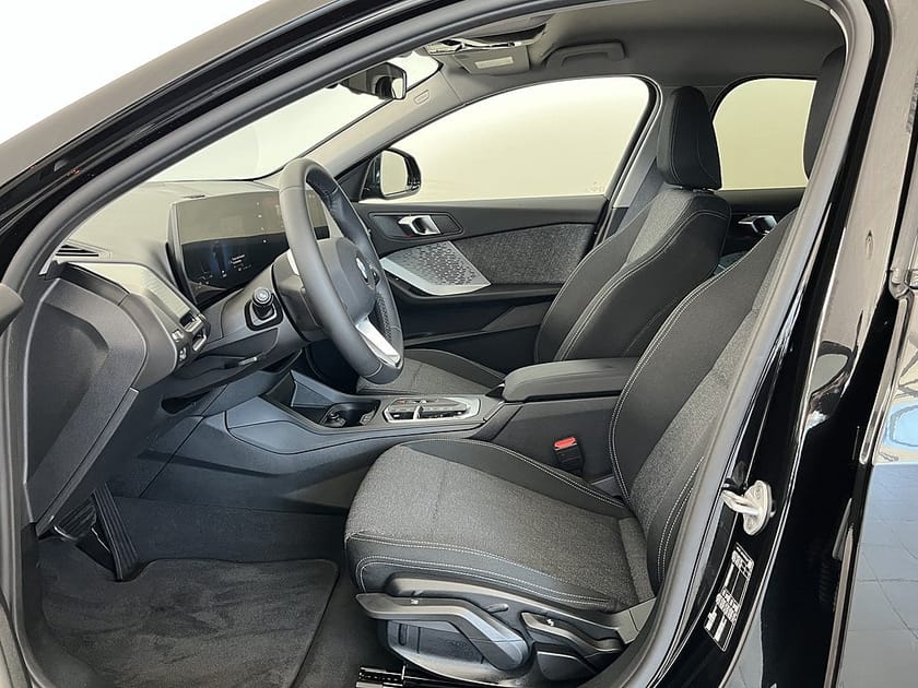 Bild 5 av BMW 120 4,95 ränta M Sport Design Nav Drive/Park-assist Rattv