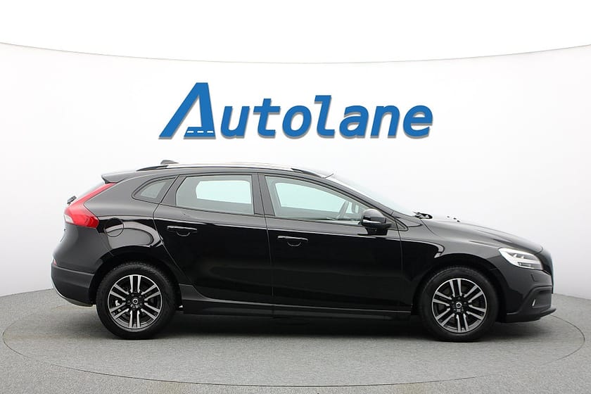 Bild 4 av Volvo V40 Cross Country D2 Momentum  Värmare Sommarkampanj 4,99% 120hk